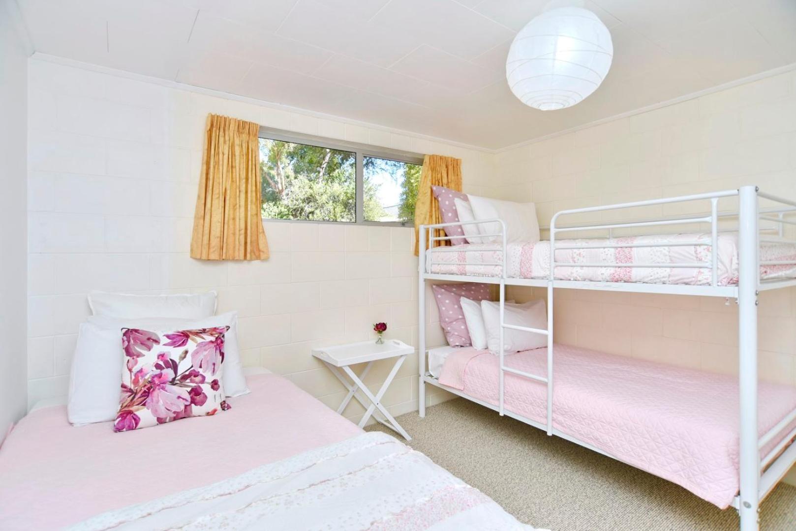 Akaroa Harbour View - Christchurch Holiday Homes Dış mekan fotoğraf